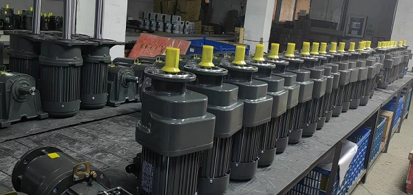 工業(yè)風(fēng)扇電機(jī)